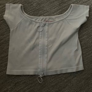 White crop top with zipper